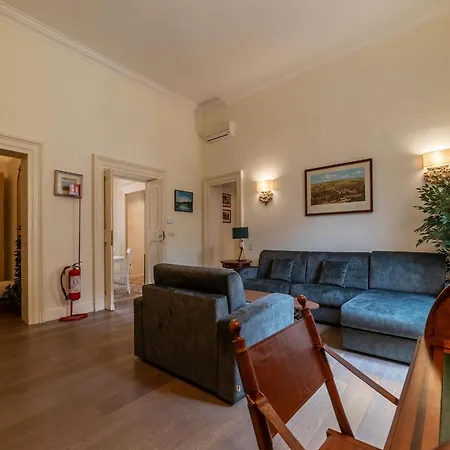 Fontanella Borghese 35 - Fromhometorome Апартаменты