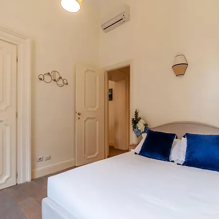 Fontanella Borghese 35 - Fromhometorome Апартаменты