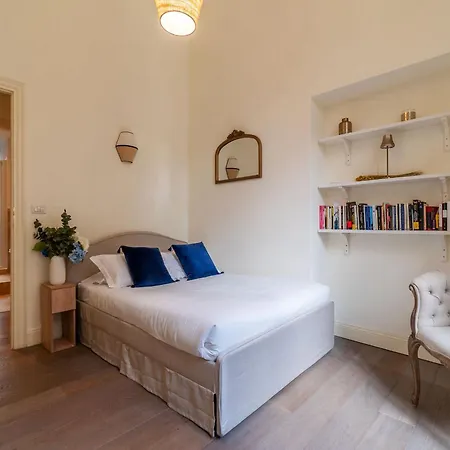 Fontanella Borghese 35 - Fromhometorome Рим
