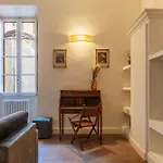 아파트 Fontanella Borghese 35 - Fromhometorome
