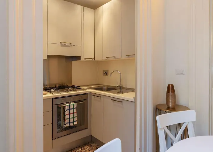 Fontanella Borghese 35 - Fromhometorome